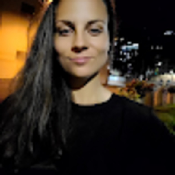 Meet your Posher, Ana - Picture 1 of 1